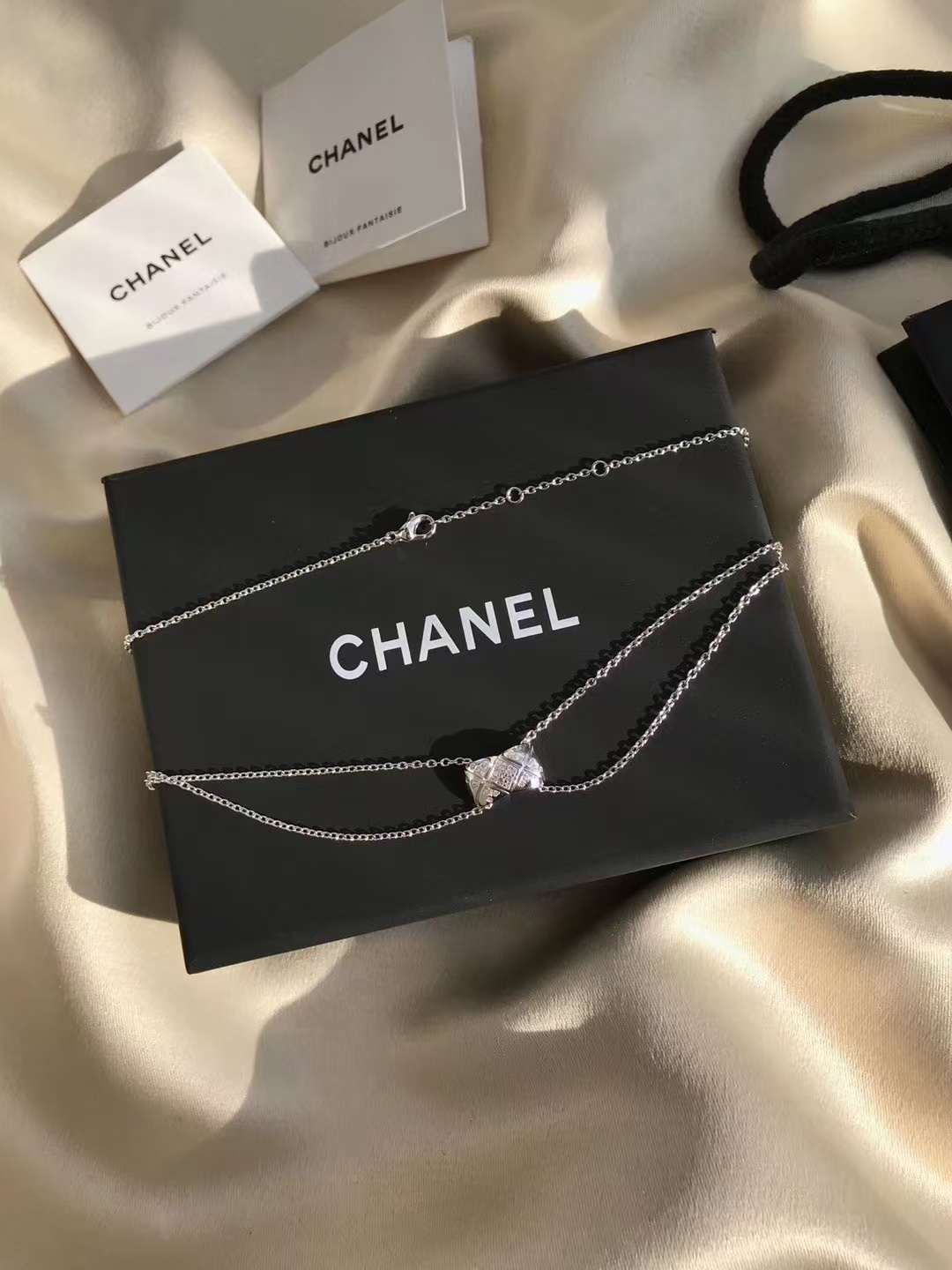 Chanel Coco Crush White Gold Necklace - Image 5