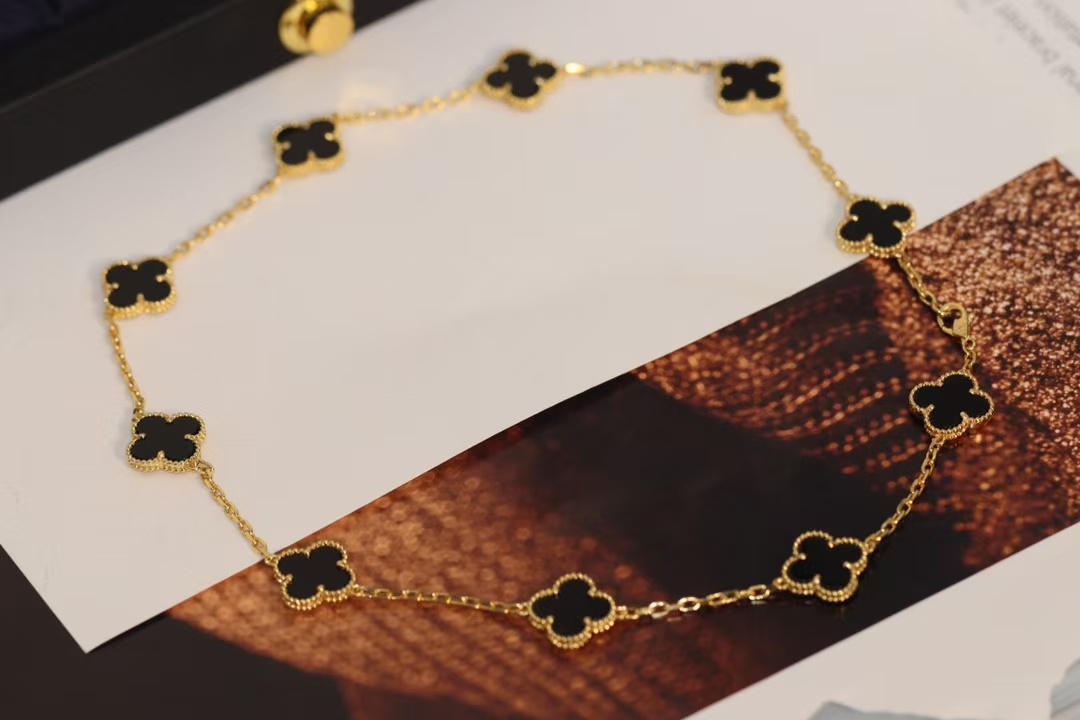 VCA Vintage Alhambra Necklace, 10 Motifs - Image 5