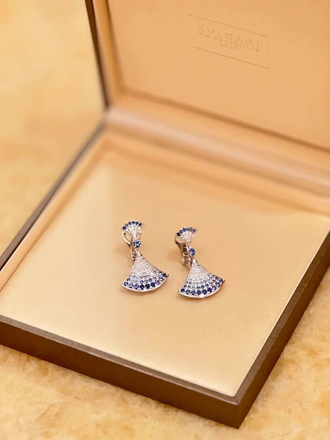 Bvlgari Divas' Dream Earrings - Full Diamond - Image 5