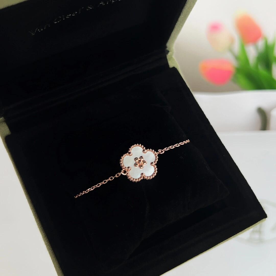VCA Lucky Spring Earrings Bracelet Necklace - Image 9