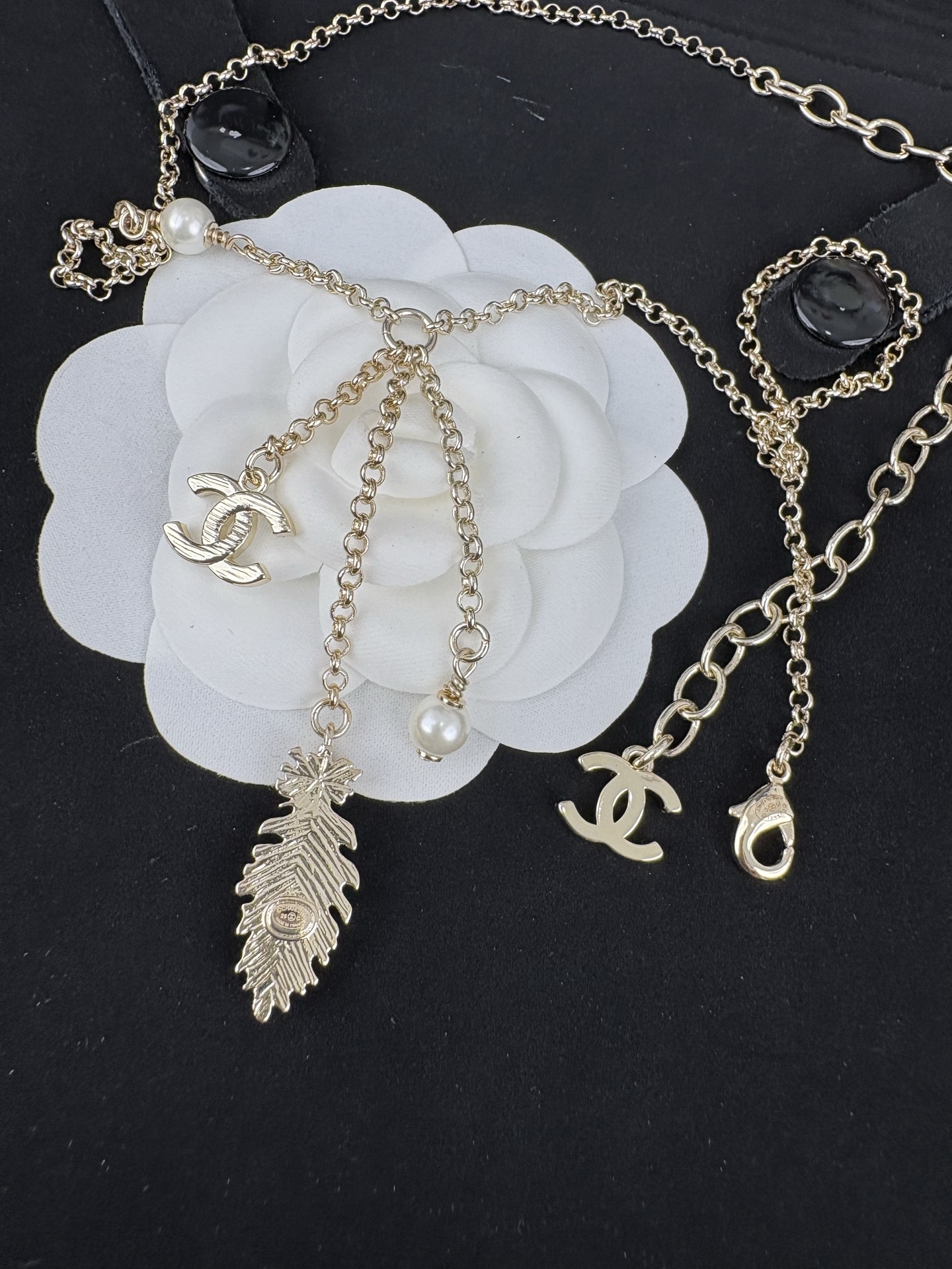 Chanel Feather Ear of Wheat Pearl Necklace - Image 3