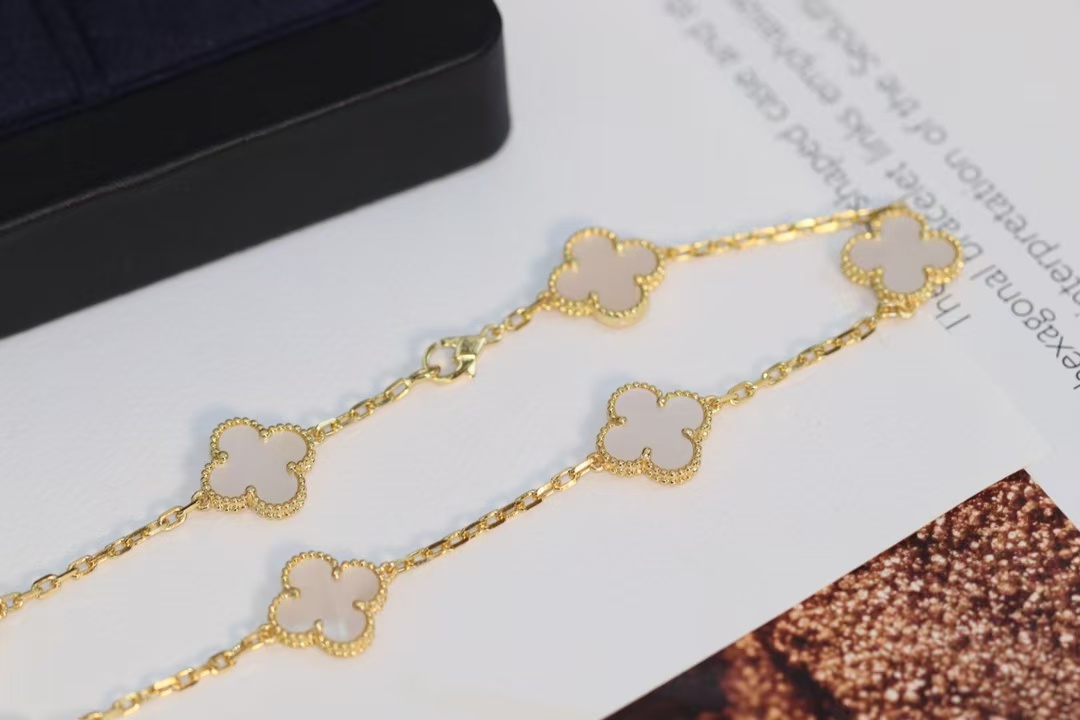 VCA Vintage Alhambra Necklace, 10 Motifs - Image 5