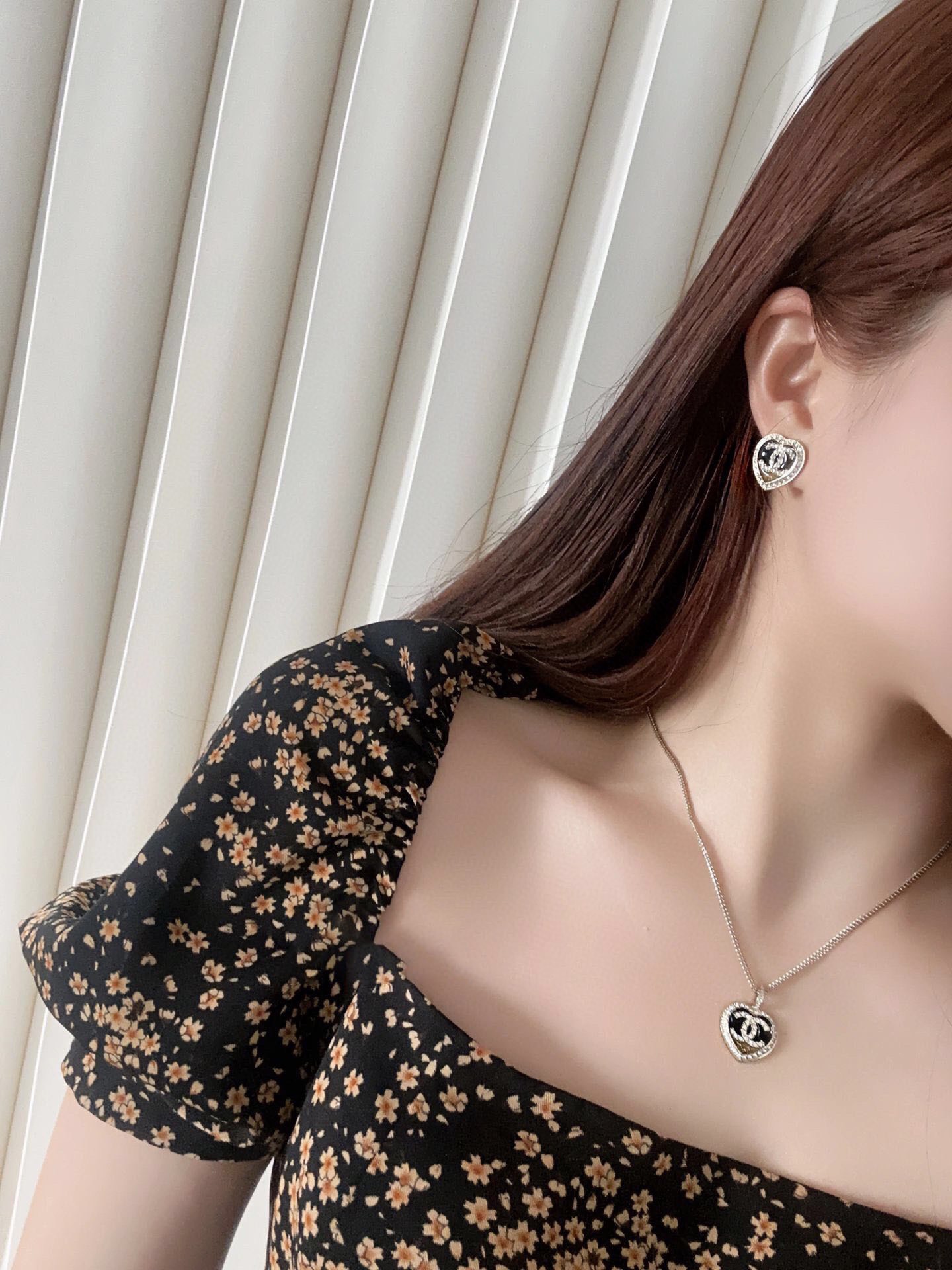 Chanel Colorblock Gold Black Heart Bracelet Earrings Necklace - Image 2