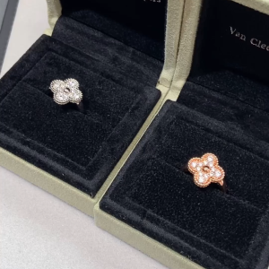VCA Diamond Vintage Alhambra Ring
