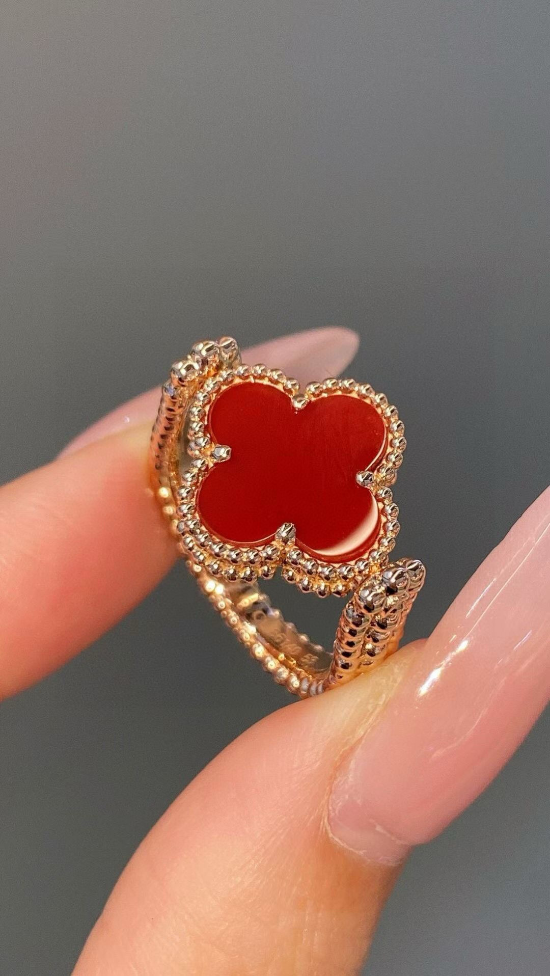 VCA Vintage Alhambra Reversible Ring