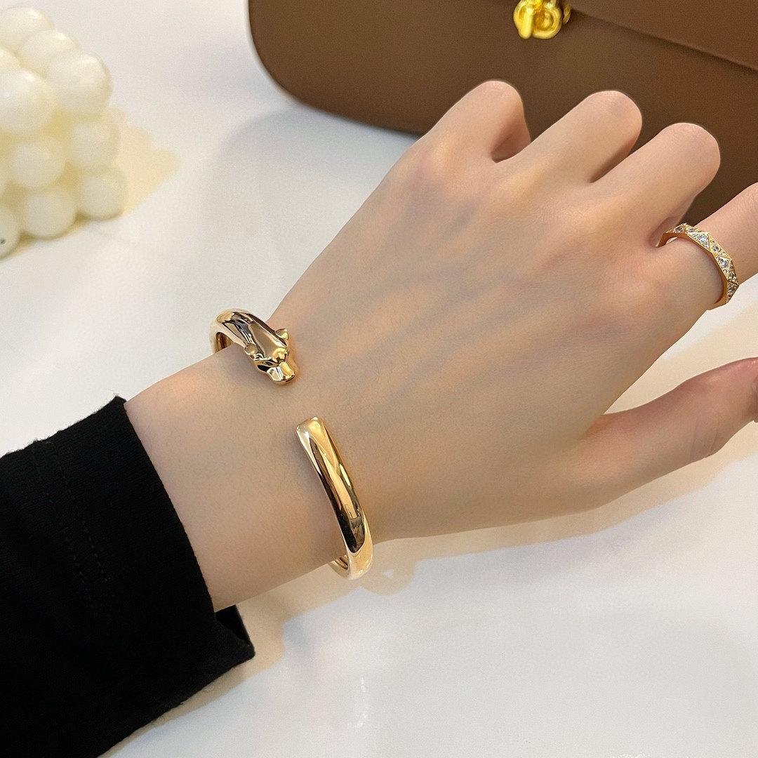 Cartier Smooth Panthère de Bracelet Open Cuff Bangle - Image 2