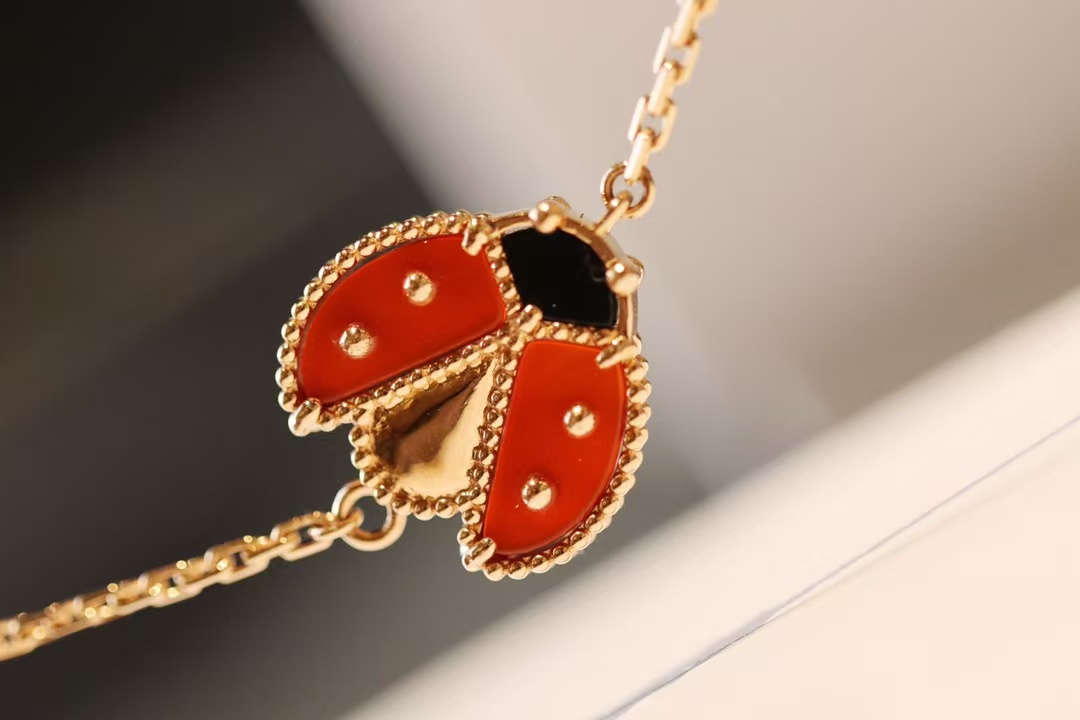 VCA Fauna Lucky Spring Bracelet, Open Wings Ladybug - Image 7