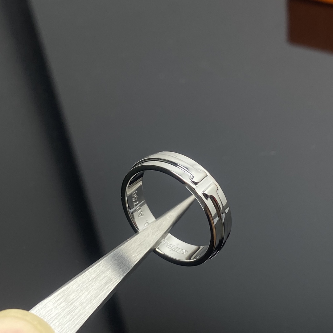 Tiffany Smooth Double T Wide Ring - Image 4