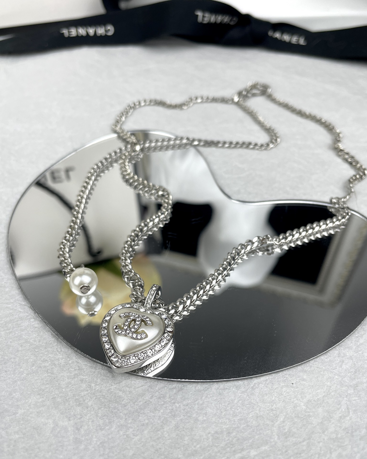 Chanel Heart Pendant Minimalistic Chain Necklace - Image 7