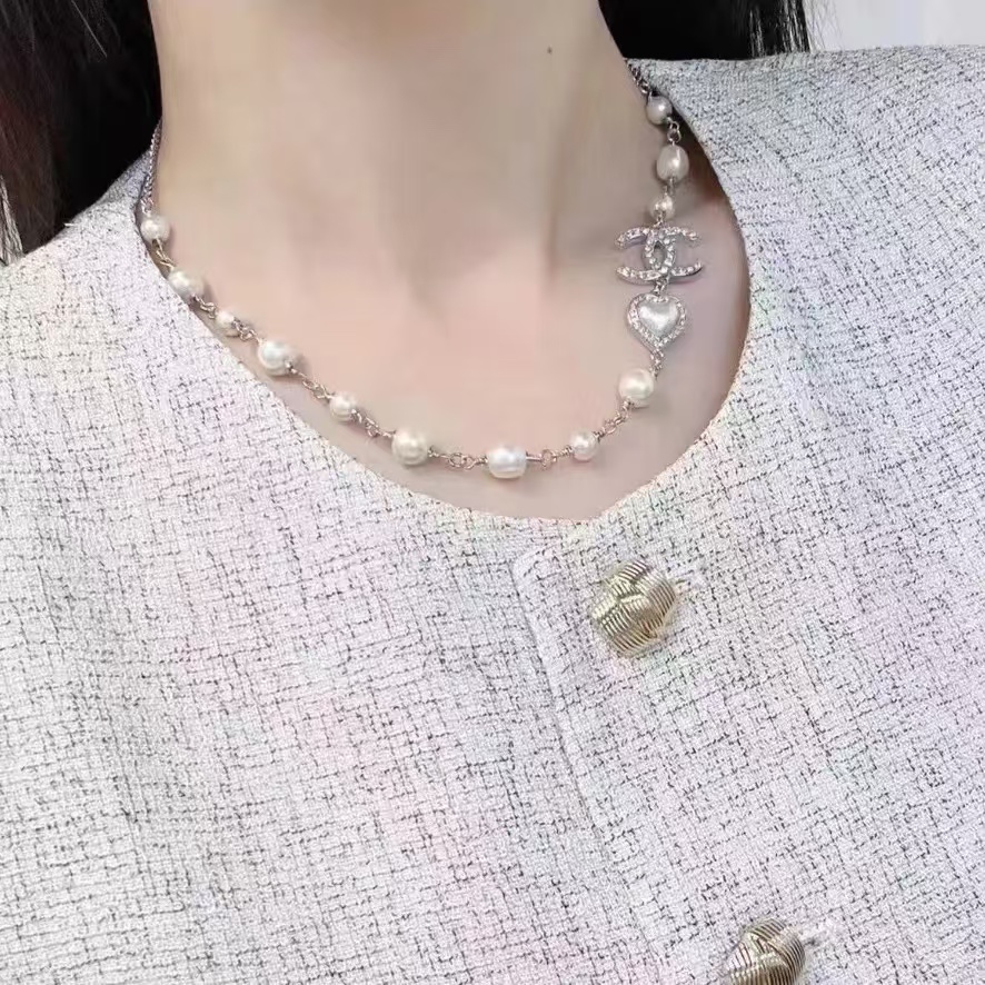Chanel Half Silver Chain Half Pearl Necklace - Image 5
