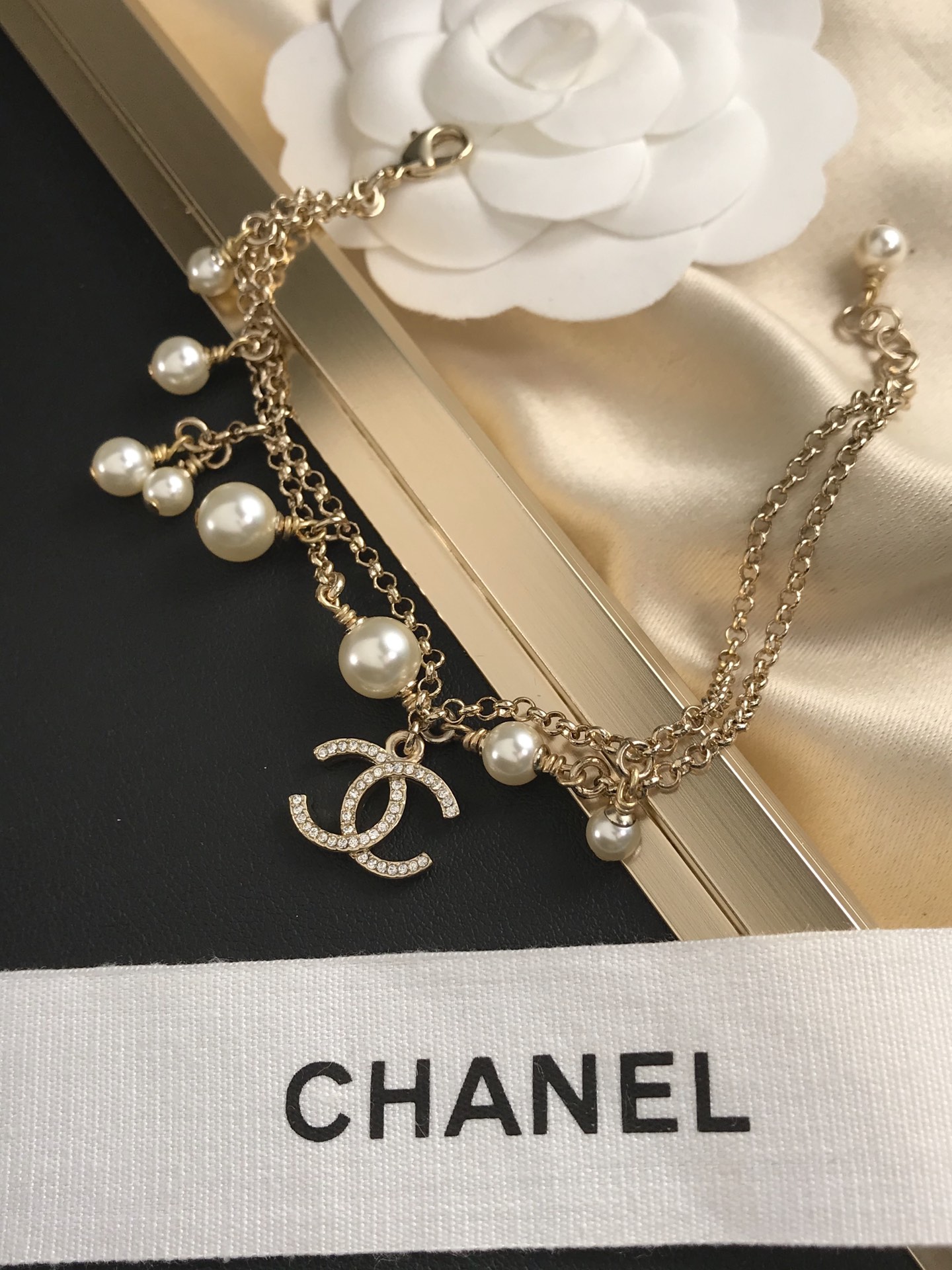 Chanel Dainty Two Layers Chain Pearl Bracelet - Image 9