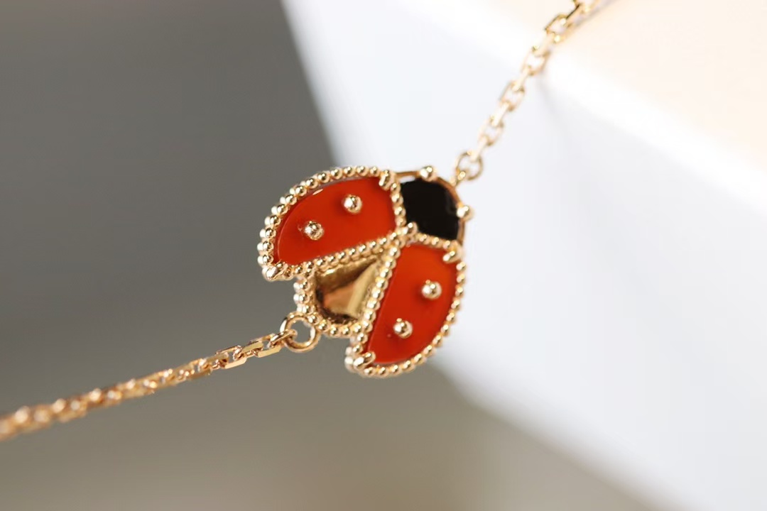 VCA Fauna Lucky Spring Bracelet, Open Wings Ladybug - Image 6