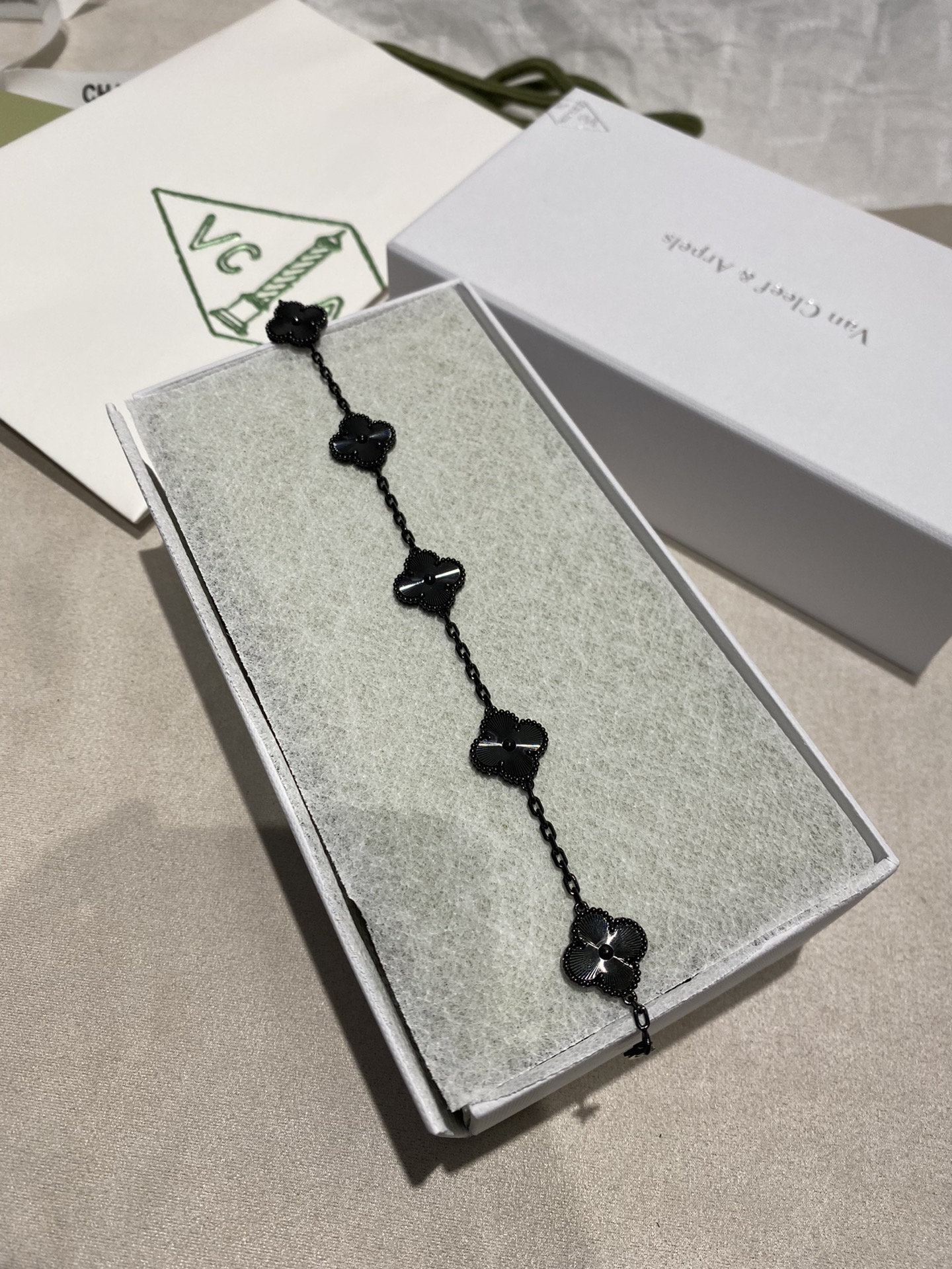 VCA Darth Vader Black Vintage Alhambra 5 Motifs Bracelet