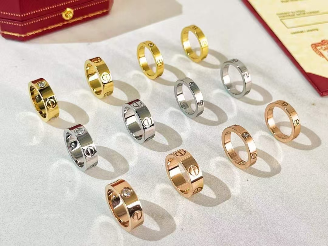 Cartier LOVE LEVE Ring