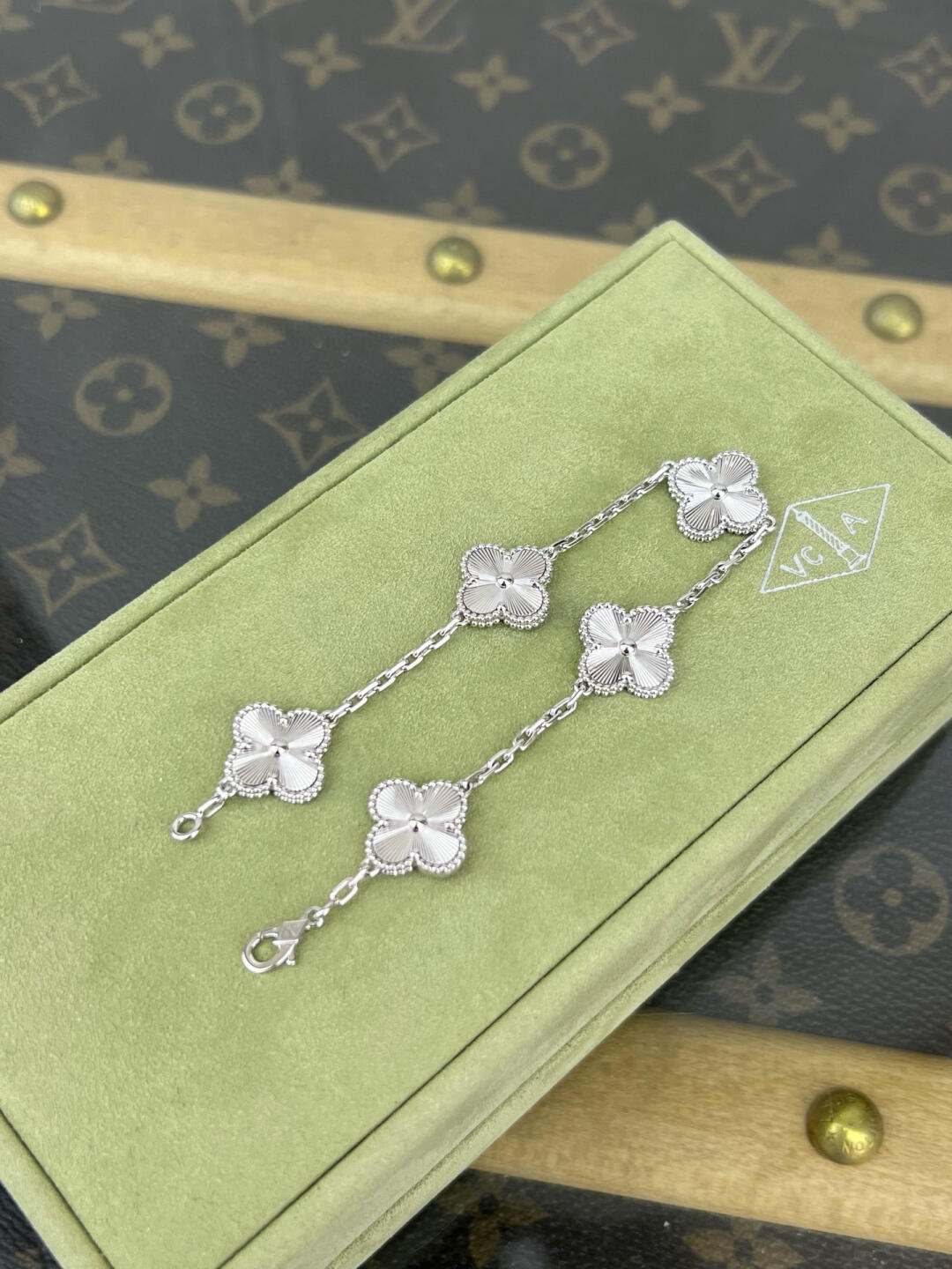 VCA Laser Silver 5 Motifs Vintage Alhambra Bracelet - Image 2