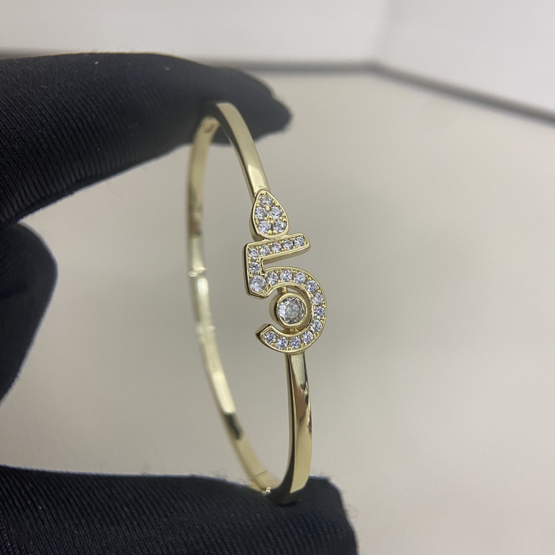 Chanel Water Drop NO.5 Bangle Bracelet - Image 4