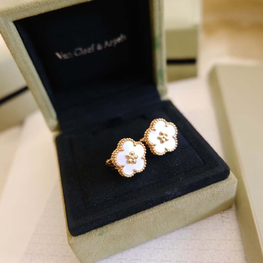 VCA Lucky Spring Earrings, Plum Blossom - Image 2