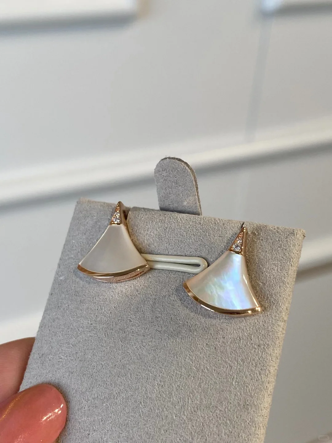Bvlgari Divas' Dream Earrings - Image 10