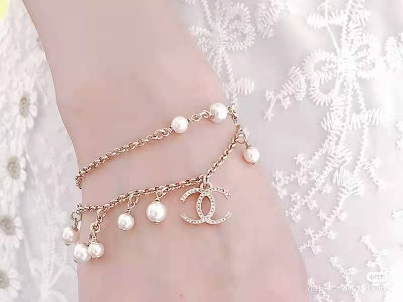 Chanel Dainty Two Layers Chain Pearl Bracelet - Image 11