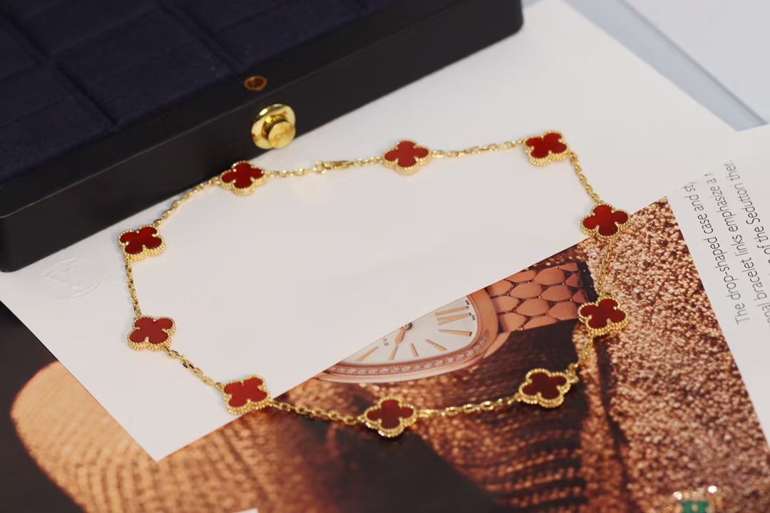 VCA Vintage Alhambra Necklace, 10 Motifs - Image 4