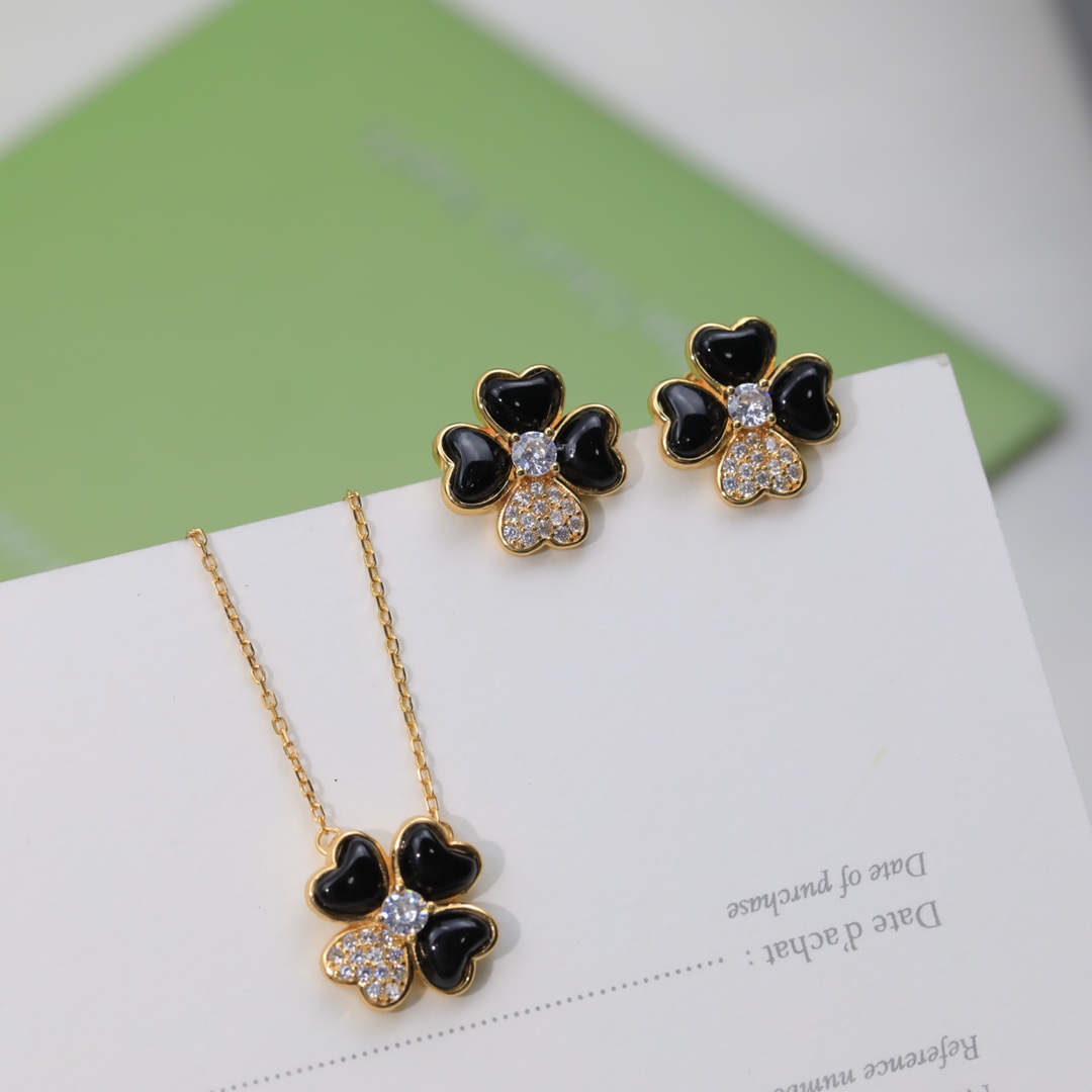 VCA Love Heart Clover Earrings Necklace - Image 2