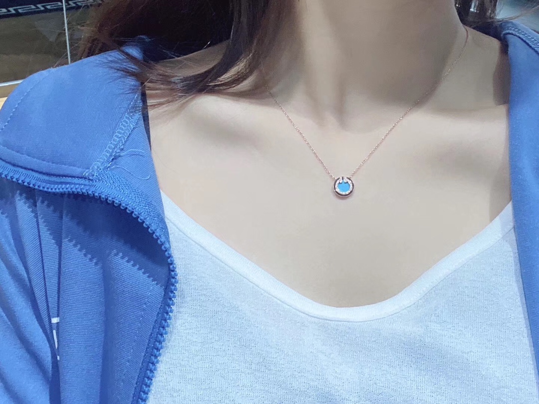Tiffany Limited Version Round Pendant Necklace - Image 6