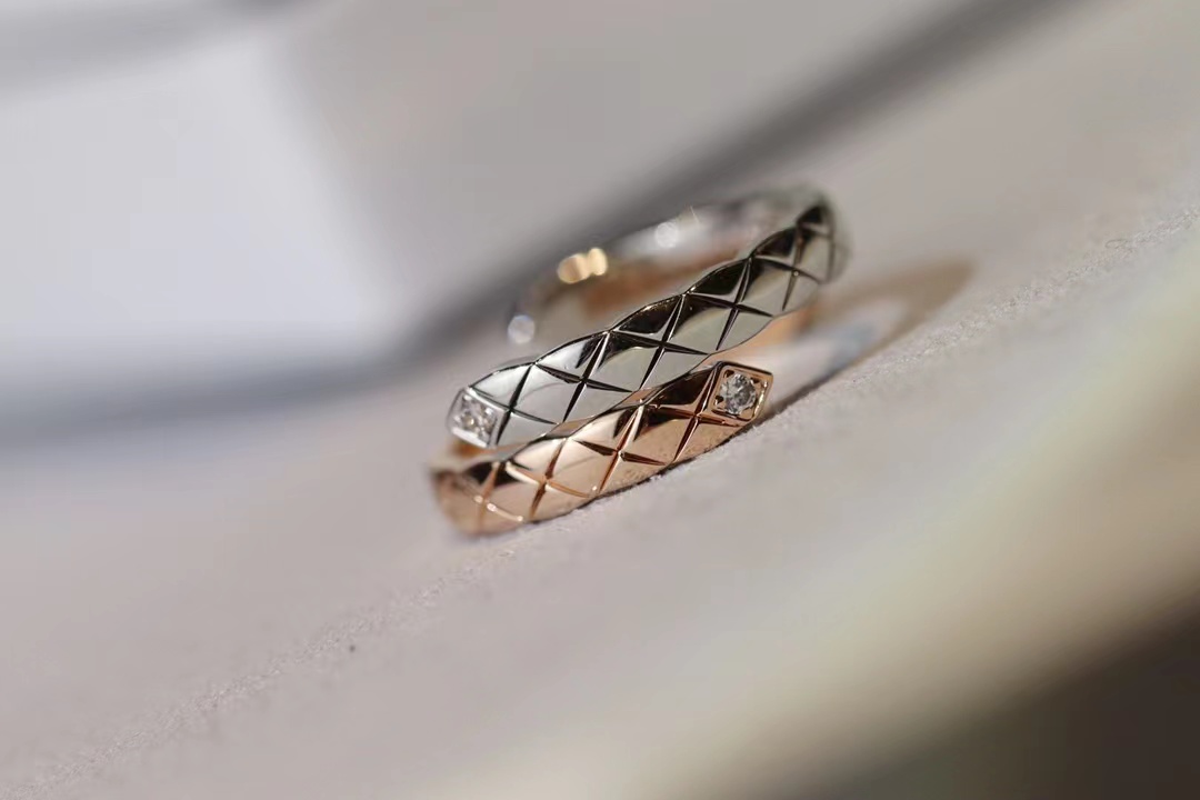 Chanel Mixed Color Coco Crush Toi et Moi Ring - Small Version - Image 6