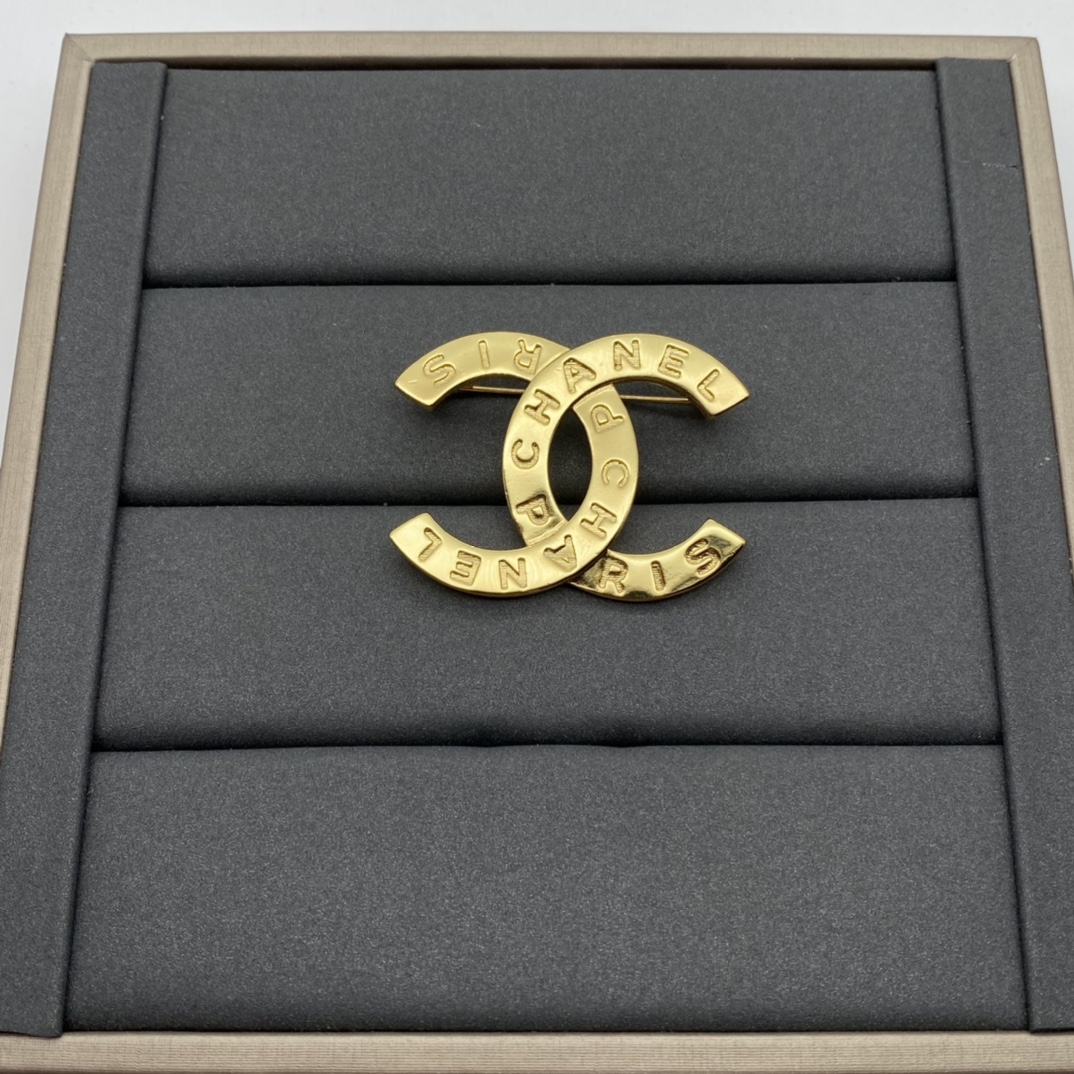 Chanel Debossed Monogram Brooch Earrings - Image 4