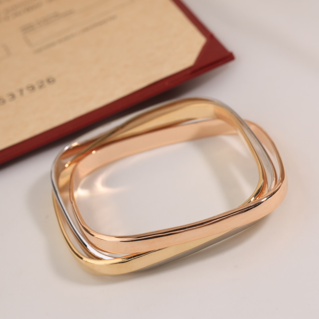 Cartier Trinity Bracelet, Cushion-shaped - Image 2