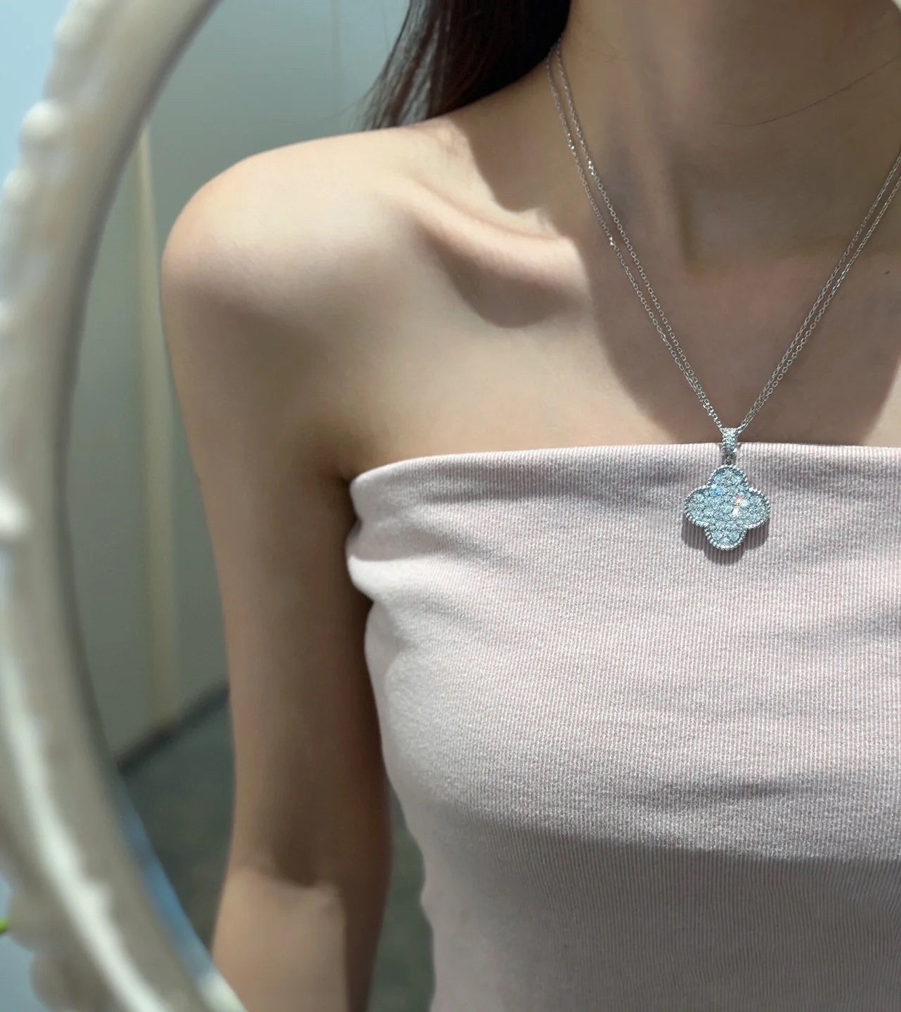 VCA Full Diamond Paved Large Clover Magic Alhambra Long Necklace, 1 motif - Image 6
