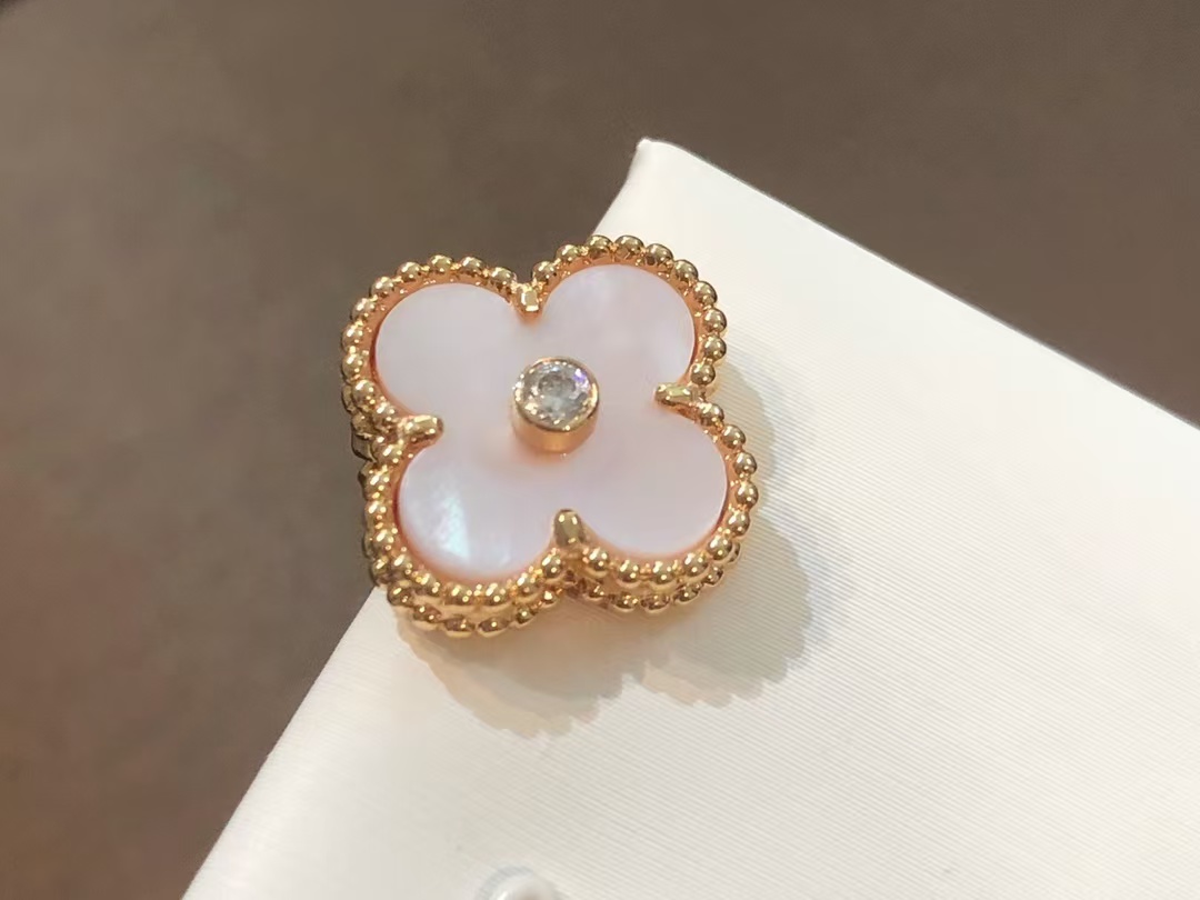 VCA Pink Mother of Pearl Clover Stud Earrings - Image 6