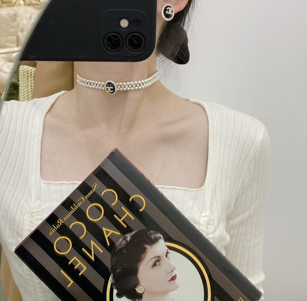 Chanel 3 Rows Pearl Rhinestone Bracelet Earrings Choker Necklace - Image 4
