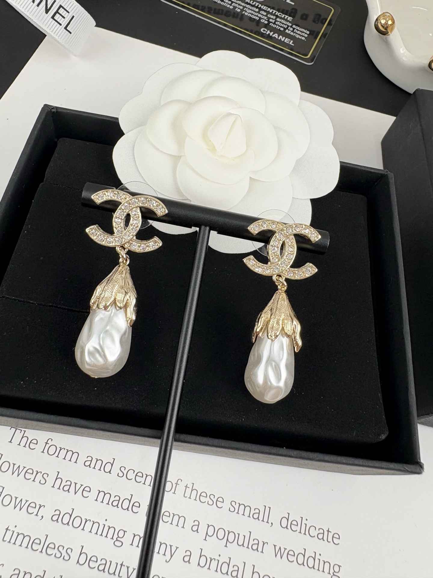 Chanel Vintage Baroque Pearl Dangle Earrings - Image 6