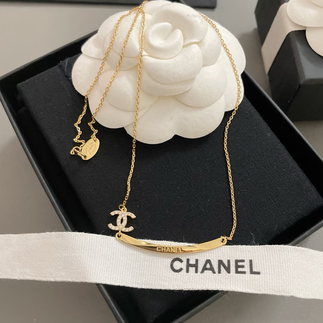 Chanel Smile Necklace Minimalistic