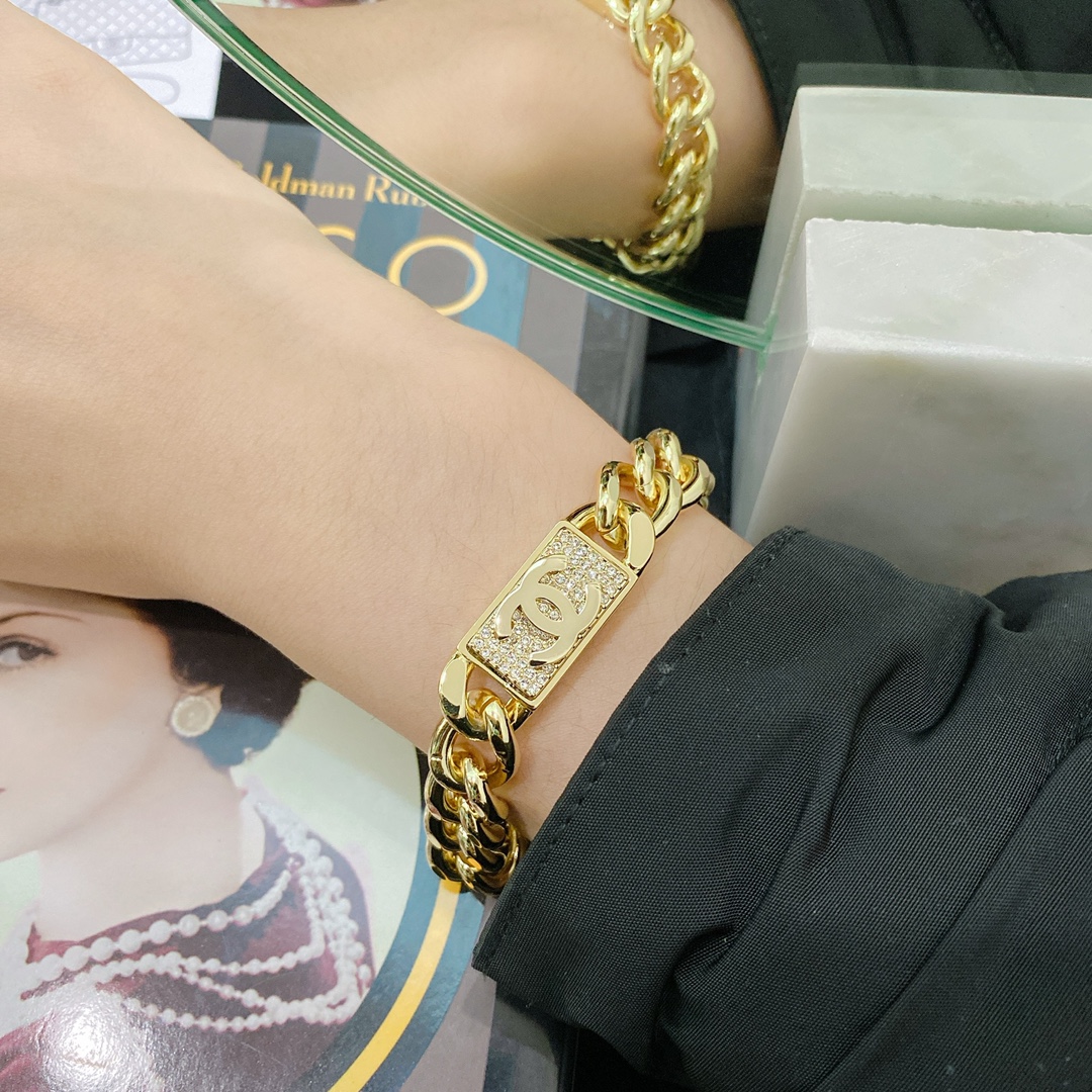 Chanel Gold Chunky Cuban Chain Rectangle Tag Bracelet - Image 2