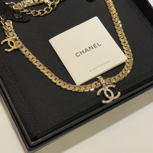 Chanel Chunky Flat Cuban Chain Necklace