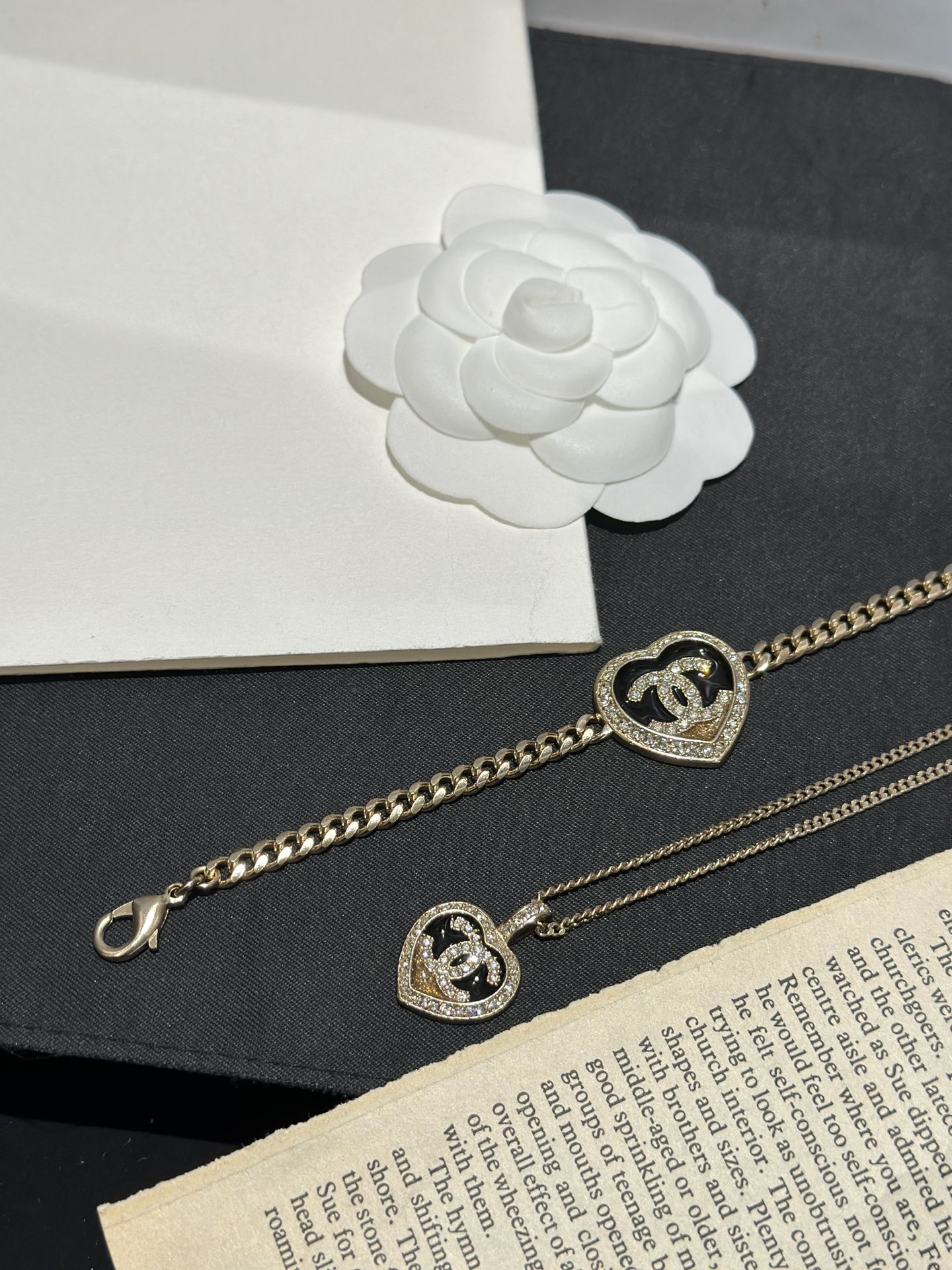 Chanel Colorblock Gold Black Heart Bracelet Earrings Necklace - Image 4