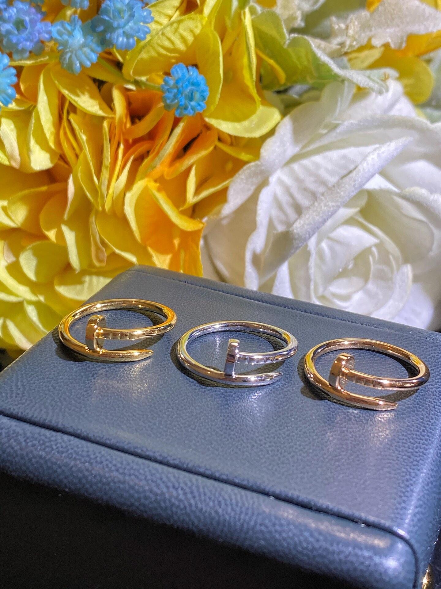 Cartier Juste Un Clou Ring - No Diamond
