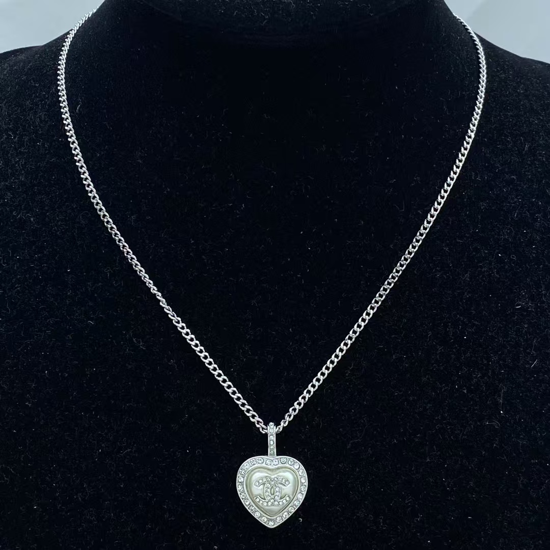 Chanel Heart Pendant Minimalistic Chain Necklace