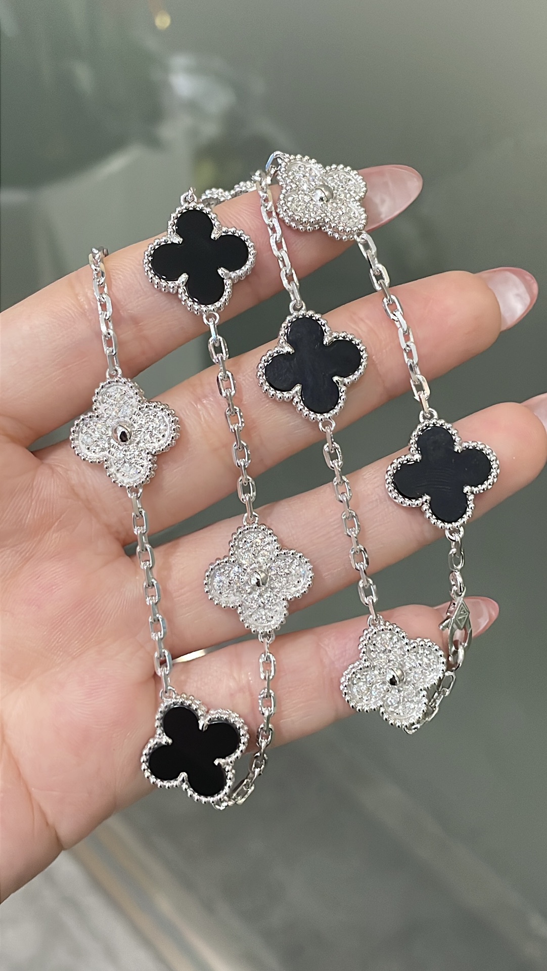 VCA Vintage Alhambra Necklace, 10 Motifs - Image 4