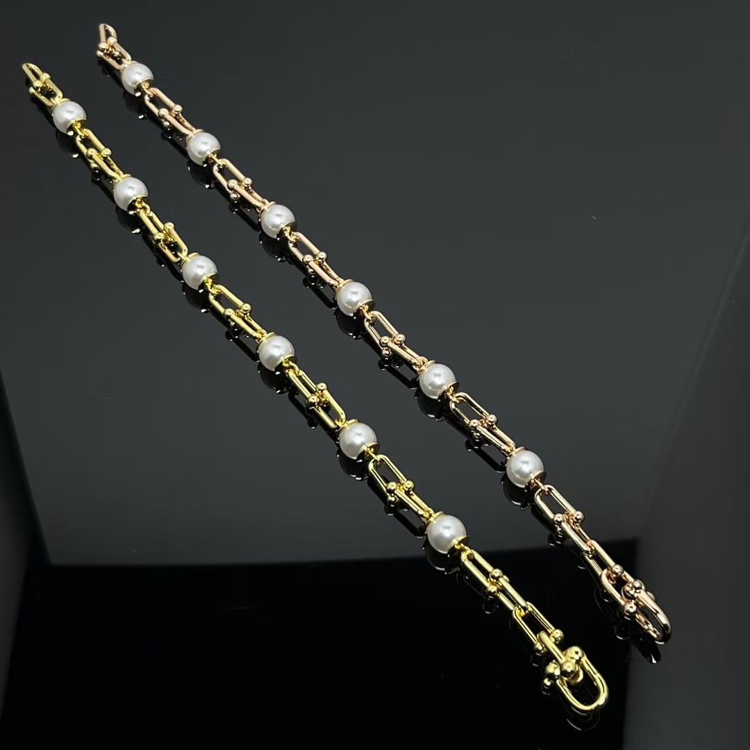 Tiffany HardWear Link Bracelet with Freshwater Pearls - Image 2