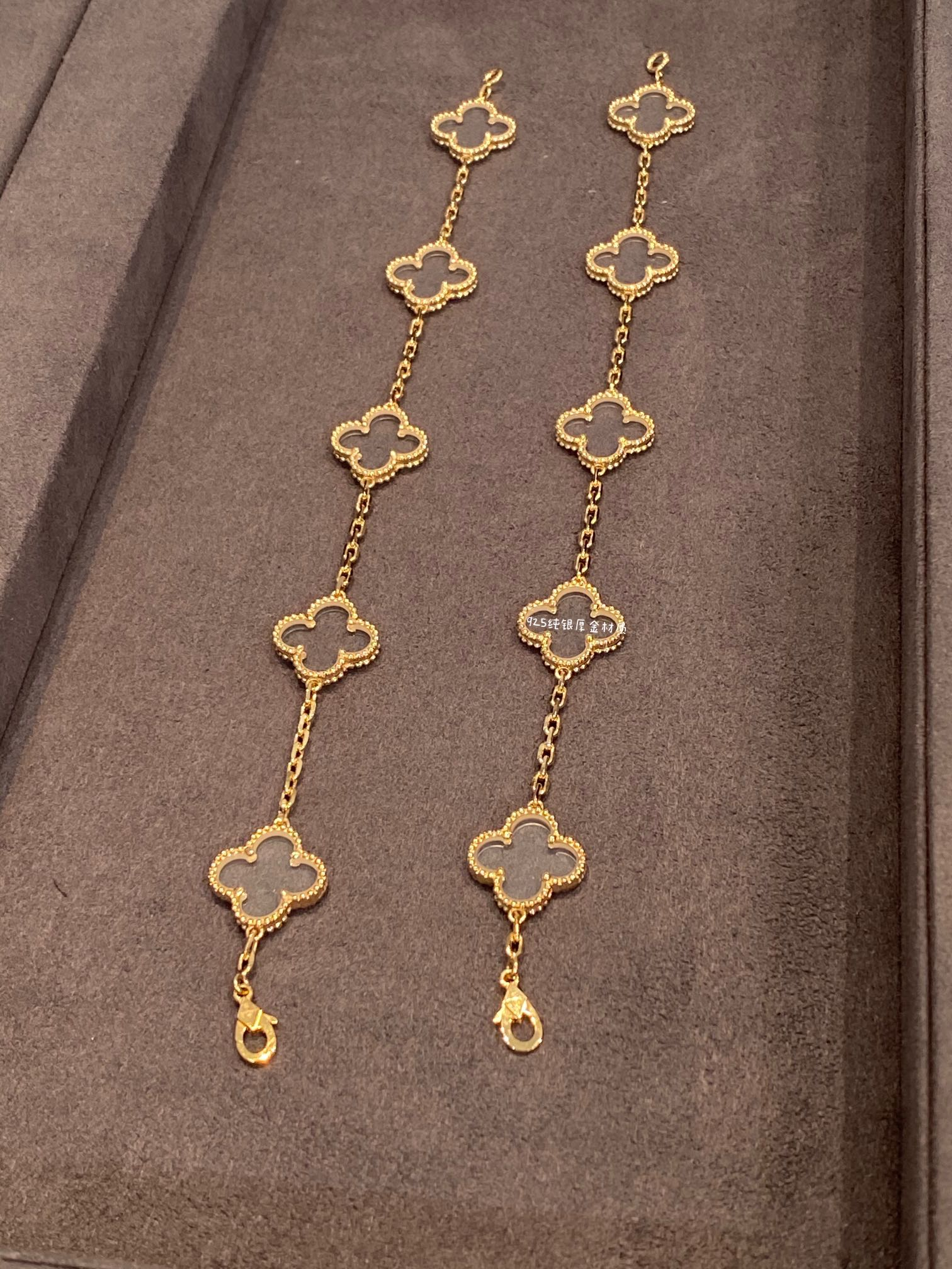 VCA Transparent Crystal Alhambra Bracelets, 5 Motifs - Image 3