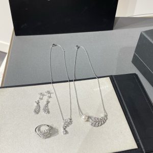 Chanel Diamond Feather Plume De Ring Earrings Necklaces