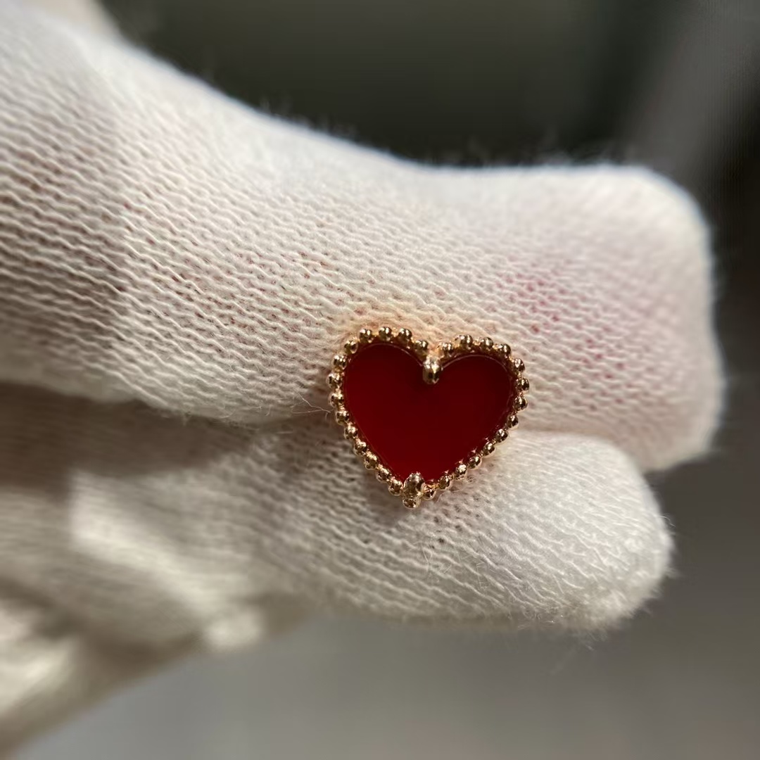 VCA Heart Stud Earrings - Image 5