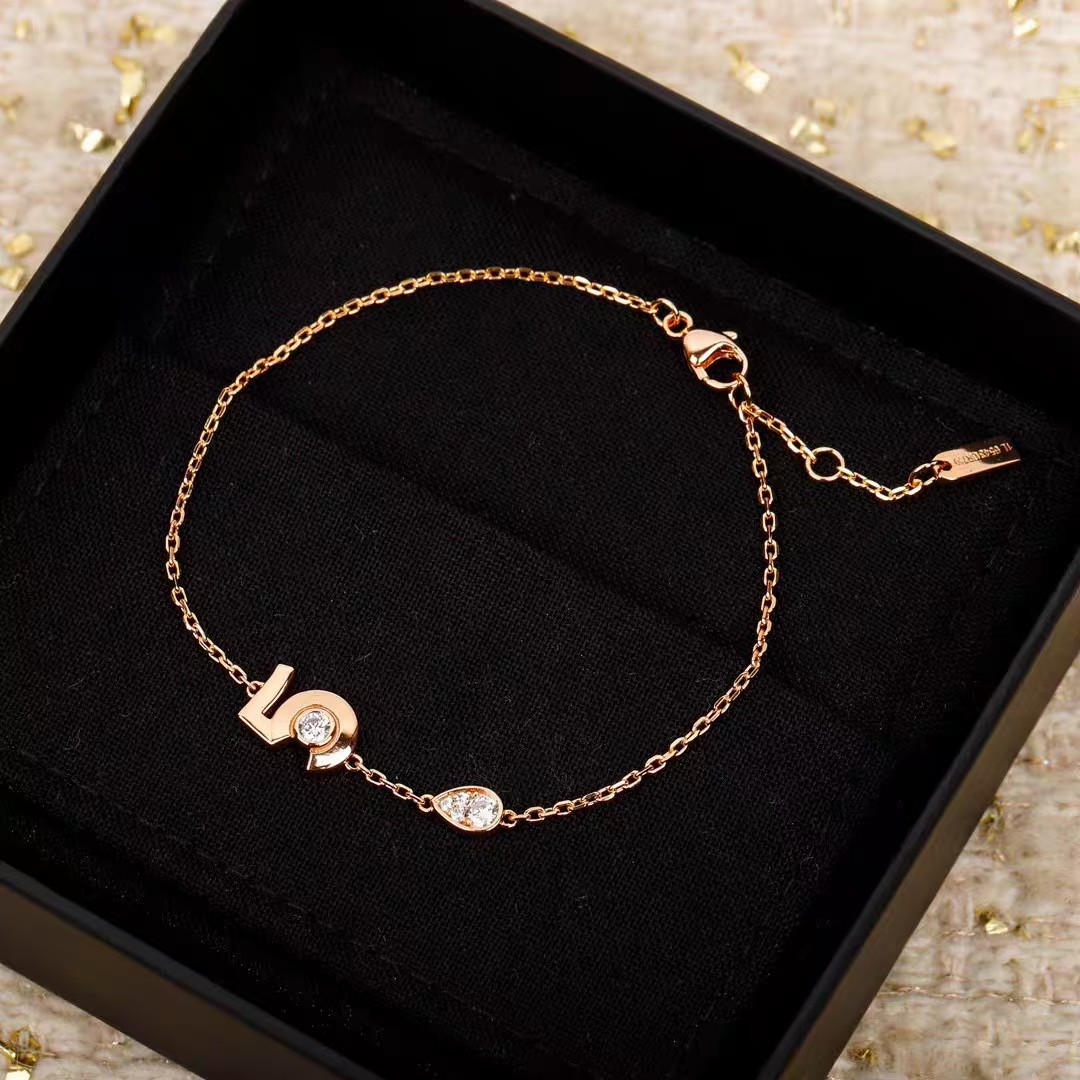 Chanel NO.5 Bracelet - Image 7