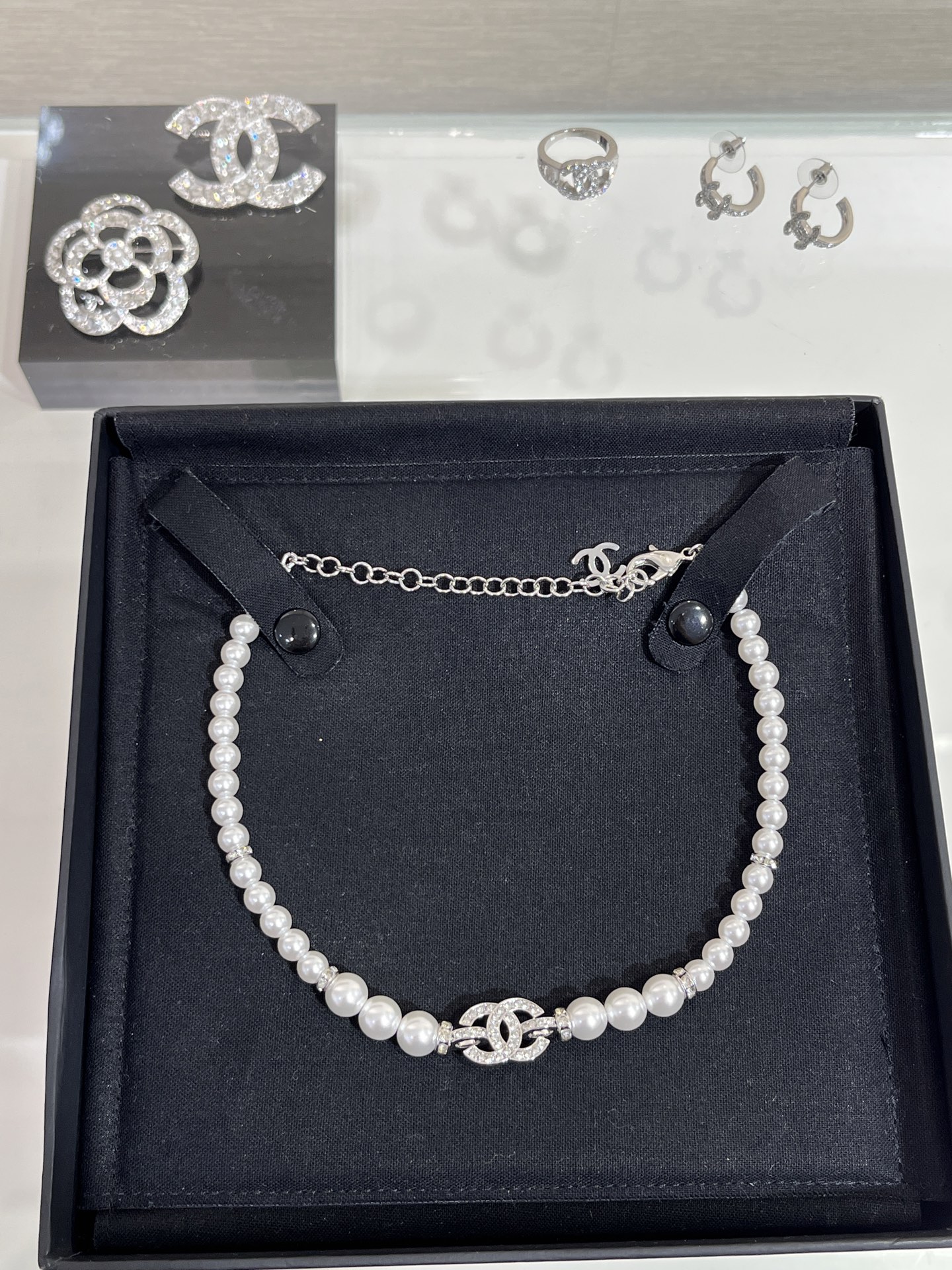 Chanel Full Diamond Paved CC Pendant Pearl Choker Necklace - Image 5