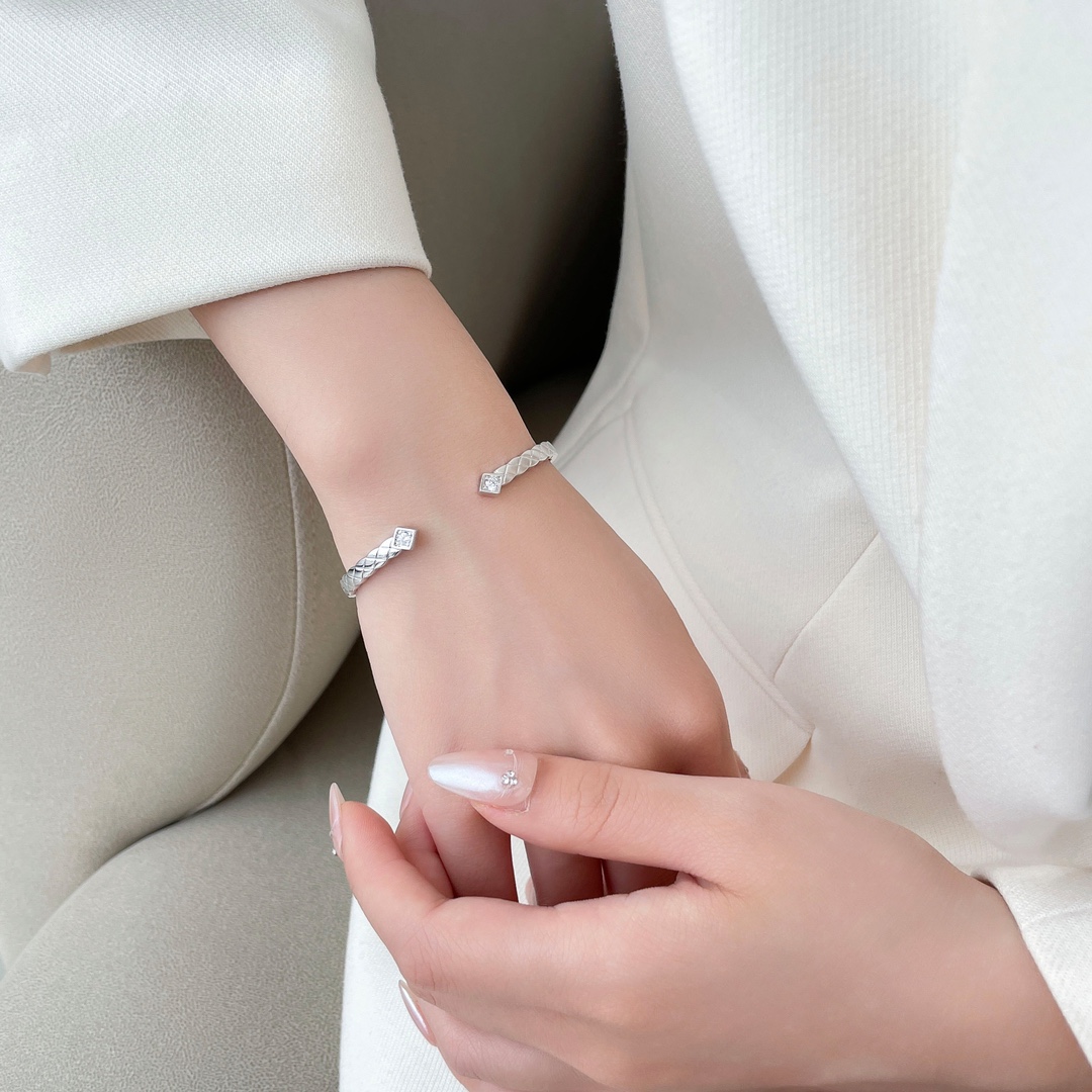 Chanel Coco Crush Cuff Bracelet Bangle - Image 4