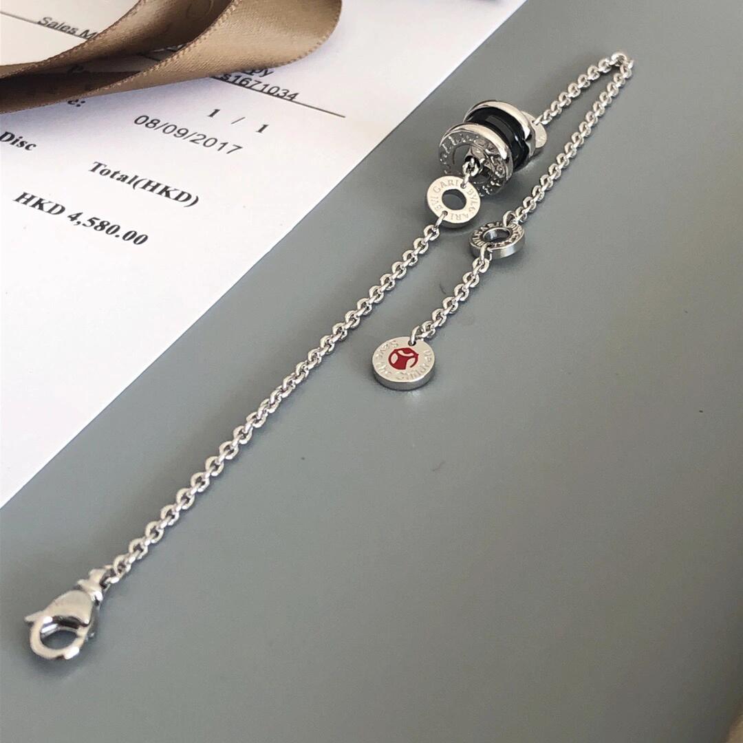 Dupe Bvlgari B.zero1 Bracelet in Silver Chain with Black Ceramic - Image 2