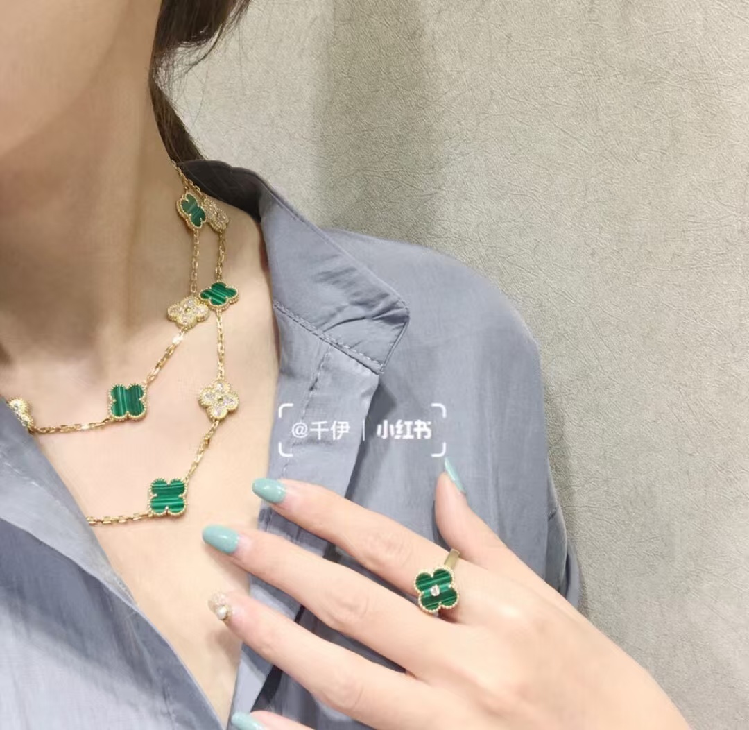 VCA Vintage Alhambra Long Necklace, 20 Motifs