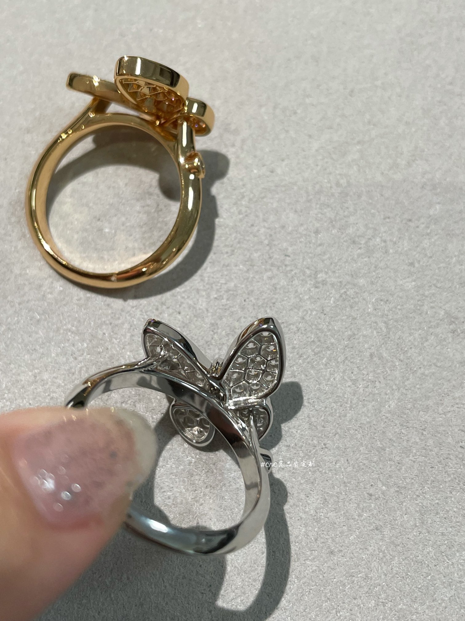 VCA Full Diamond Butterfly Ring - Image 12
